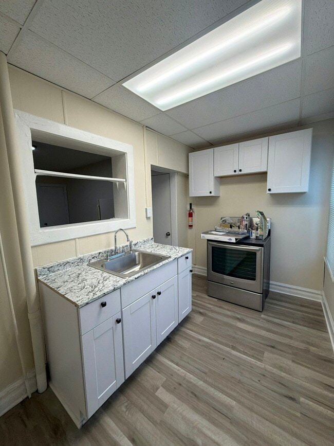 Building Photo - 3 W 4th St