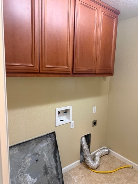 Building Photo - 4 bedroom 2.5 baths: formal living/dining