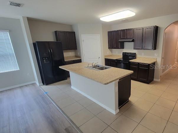 Building Photo - 4206 Roberta Dr
