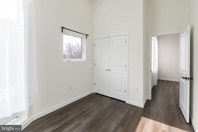 Building Photo - 5303 Chester Ave
