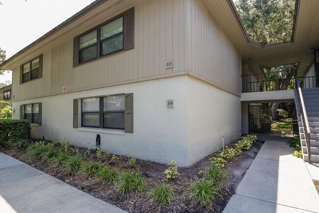 Building Photo - 39 Alcira Ct