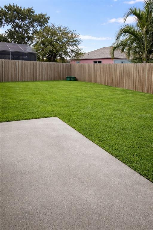 Building Photo - 8273 Cascade Oaks Dr