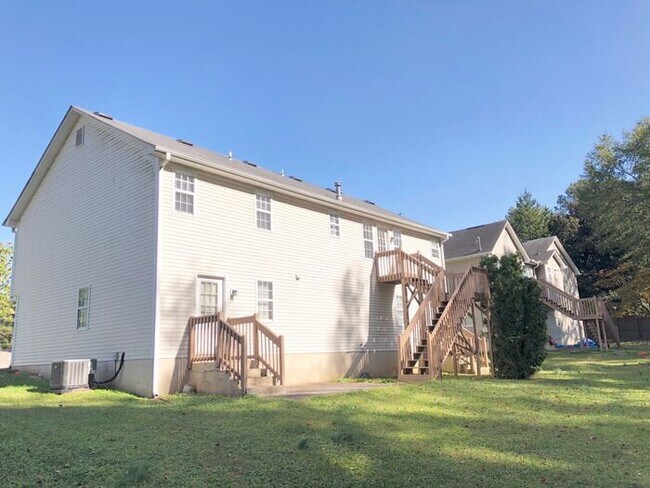 Building Photo - 2185 Pair Rd SW