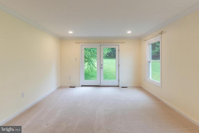 Building Photo - 56 W Windrose Dr