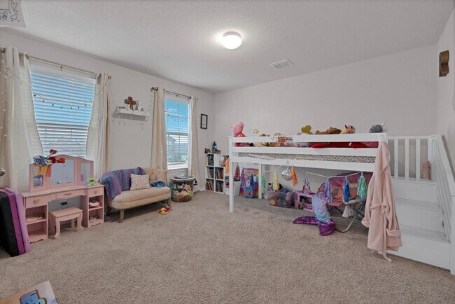 Building Photo - Beautiful 4 Bedroom/2.5 Bathroom Two Story Newly Built in the West Side of San Antonio