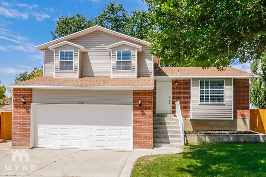 Primary Photo - 2297 N 1125 E