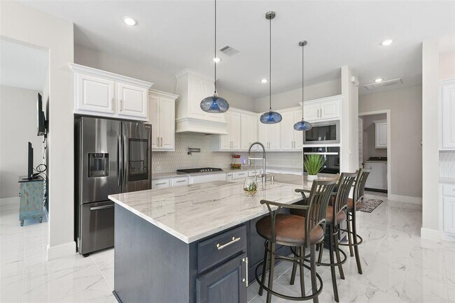 Building Photo - 4907 Olive Province Ln