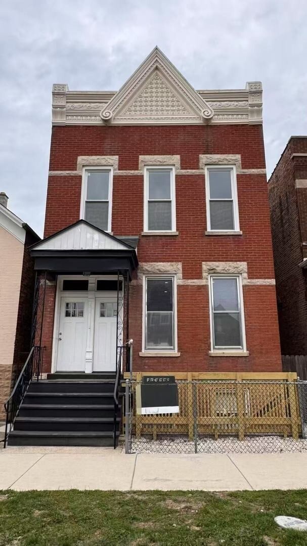 Primary Photo - 3621 S Winchester Ave