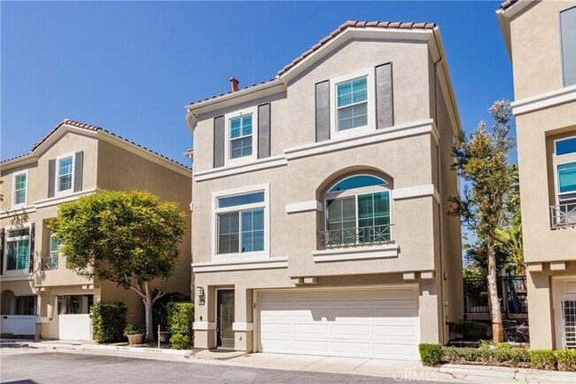 Building Photo - 225 Montana Del Lago Dr