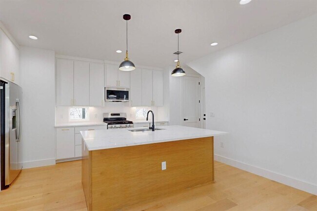 Building Photo - 4800 Prock Ln
