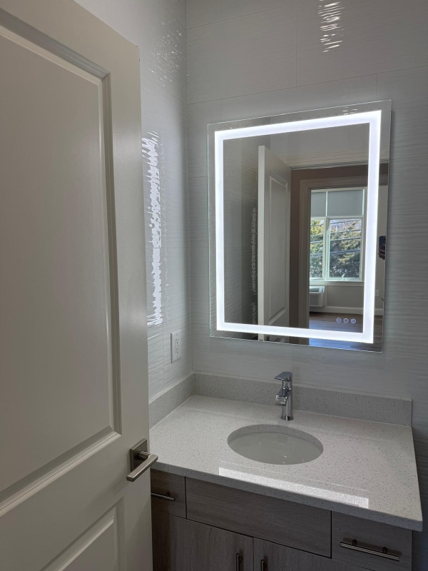 Building Photo - 580 North Ave