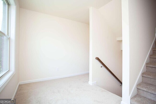 Building Photo - 4355 Almanor Cir