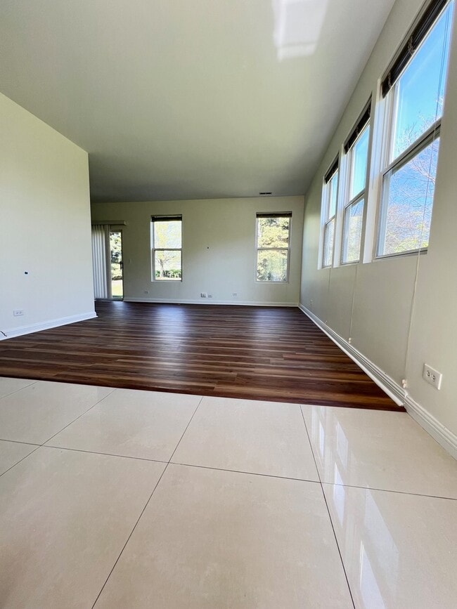 Building Photo - 601 Blackstone Ct