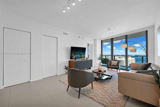 Building Photo - 1300 S Miami Ave