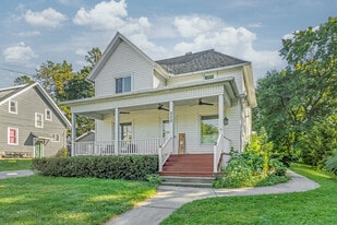Building Photo - 222 1/2 E Ogden St