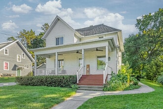 Building Photo - 222 1/2 E Ogden St