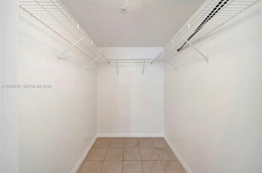 Building Photo - 2620 S University Dr