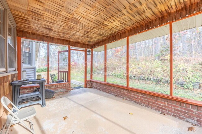 Building Photo - 43 Evergreen Rd