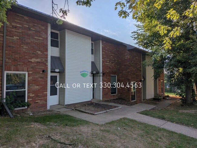 Building Photo - 235 Engadine Ct