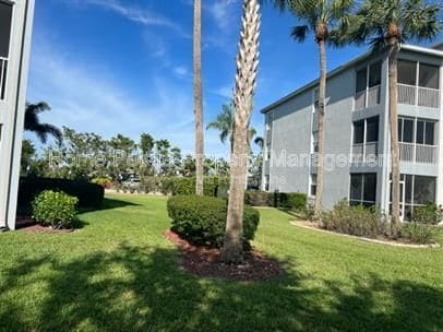 Building Photo - 10391 Butterfly Palm Dr