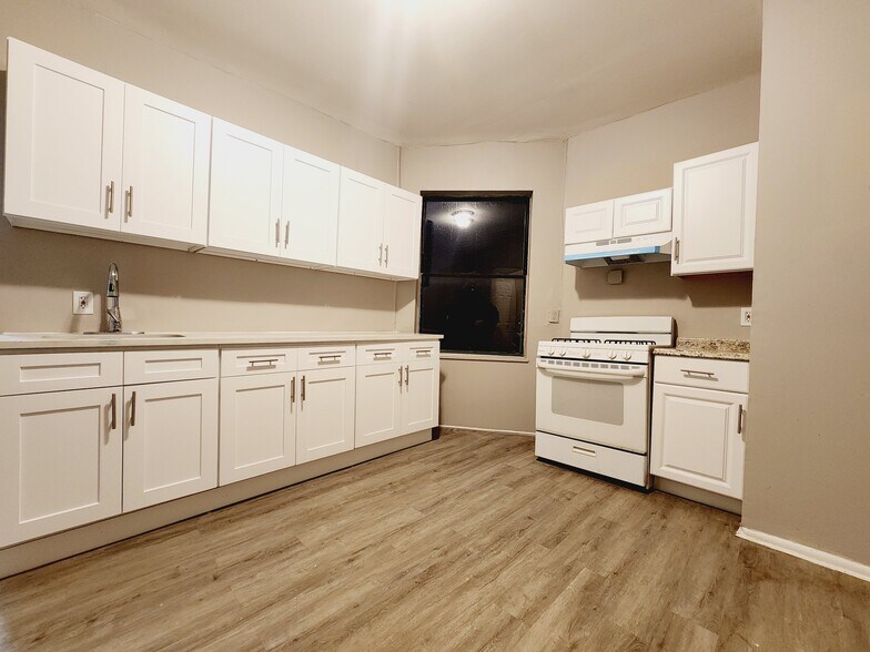 6 Bergen Ave 36 - 12 Bergen Ave