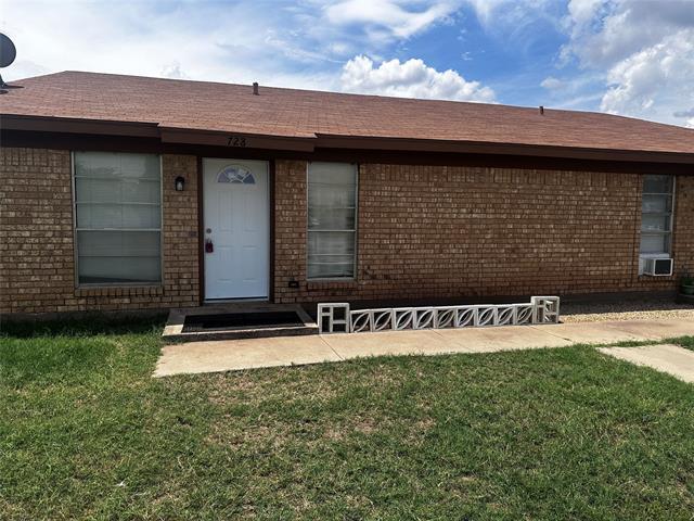 Building Photo - 728 Redbird Ln