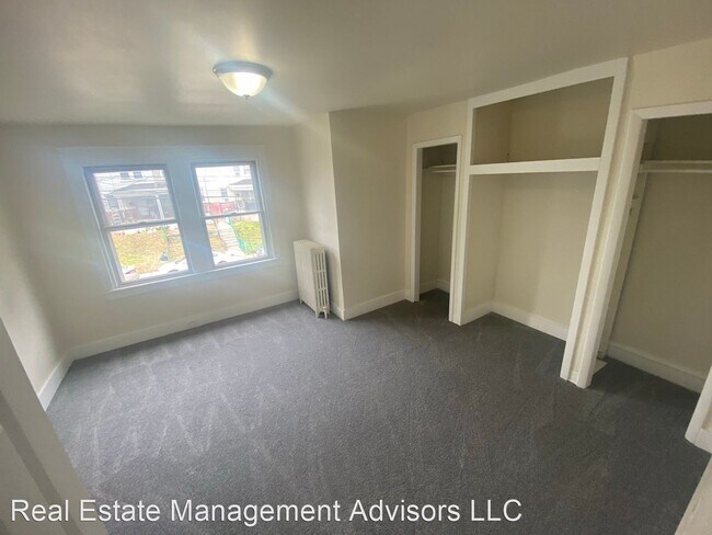 Building Photo - 3 br, 1 bath House - 7068 Clover Lane