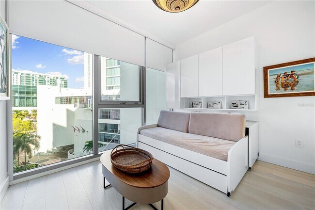 Building Photo - 1155 N Gulfstream Ave