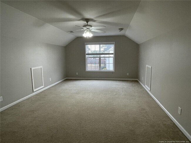 Building Photo - 187 Advance Dr