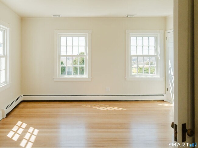 Building Photo - 126 Prospect Hill Rd