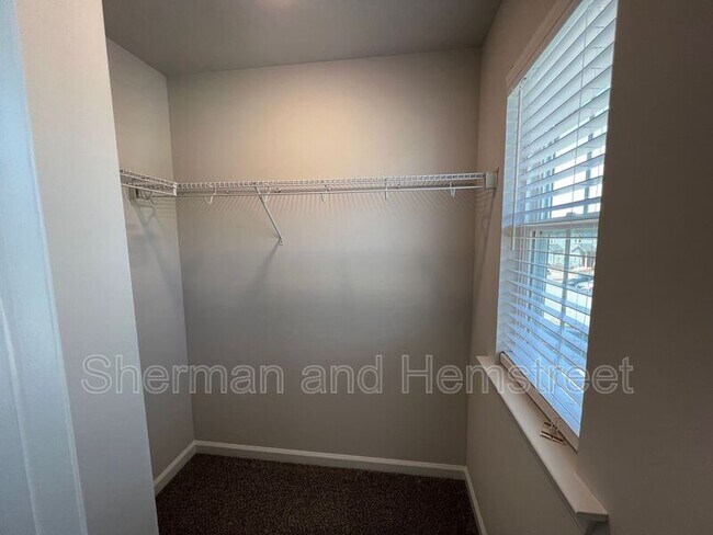 Building Photo - 5038 Mimosa Dr