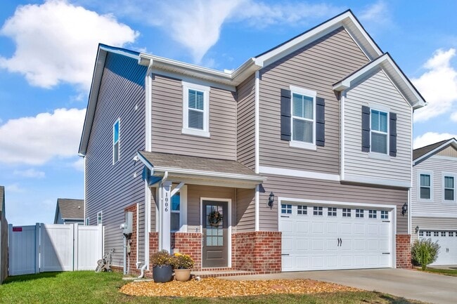 Building Photo - 1006 Baltusrol Ln