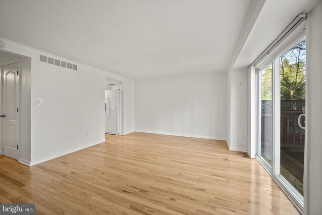 Building Photo - 5451 Endicott Ln