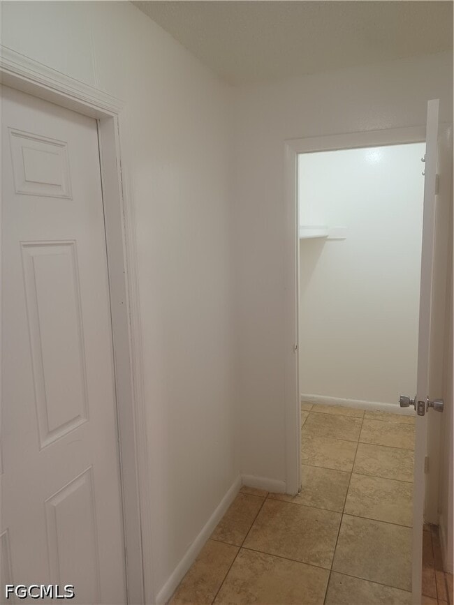 Building Photo - 4808 Lucaya Dr