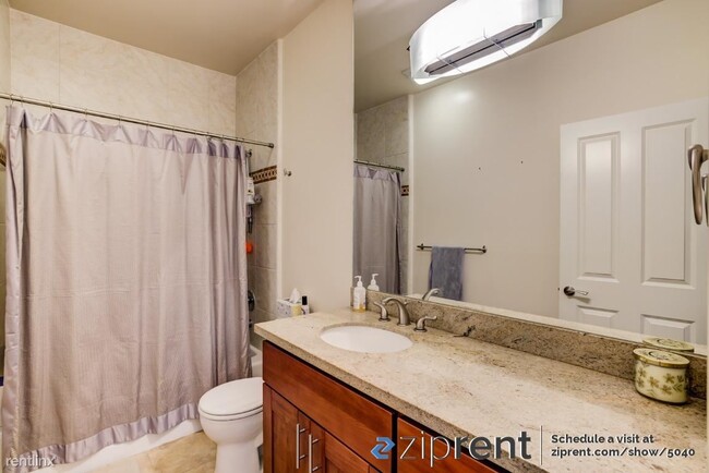 Building Photo - 3 br, 2 bath Condo - 32 Megan Dr, San Fran...