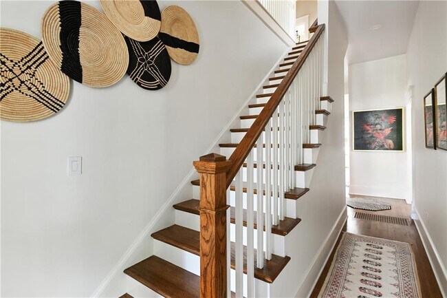 Building Photo - 635 Bonaventure Ave NE