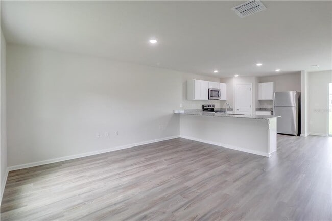 Building Photo - 2241-2223 Th Loop