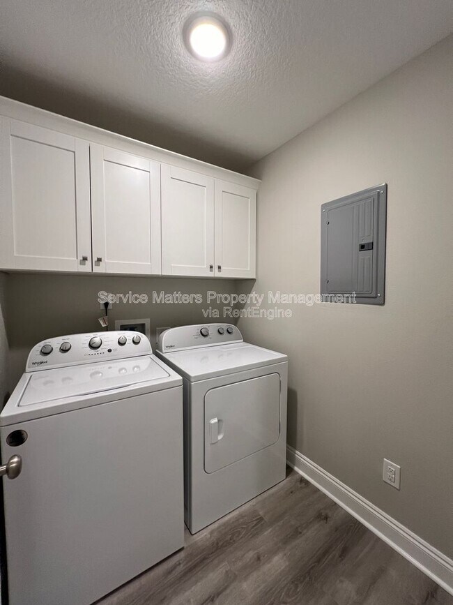 Building Photo - 6937 Trail Ride S