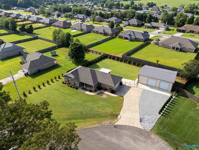 Building Photo - 407 Robinson Rd