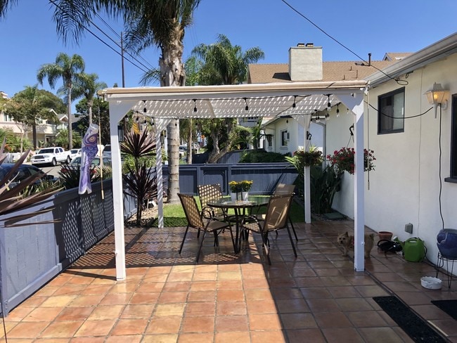 Building Photo - 820 Alabama St