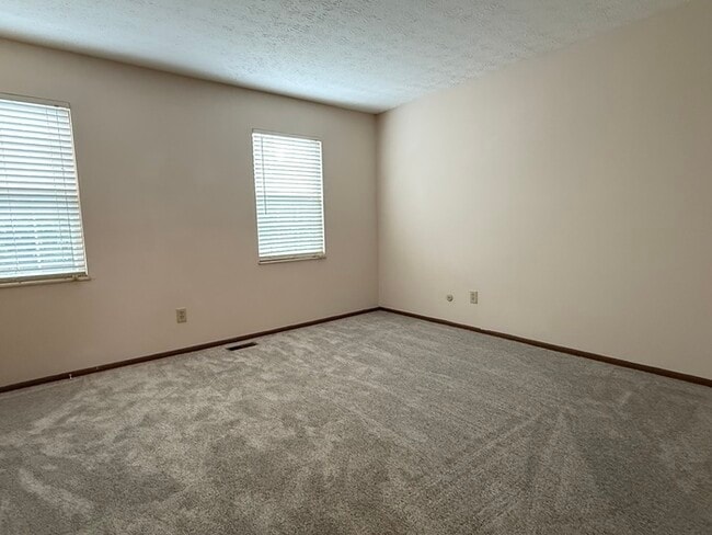 Building Photo - 5894 Aqua Bay Dr