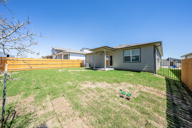 Building Photo - 13708 Lubeck Dr
