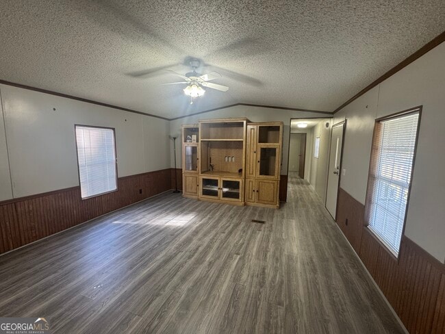 Building Photo - 30 Aaron Dr