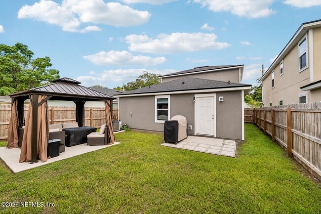Building Photo - 7624 Cocoa Ave