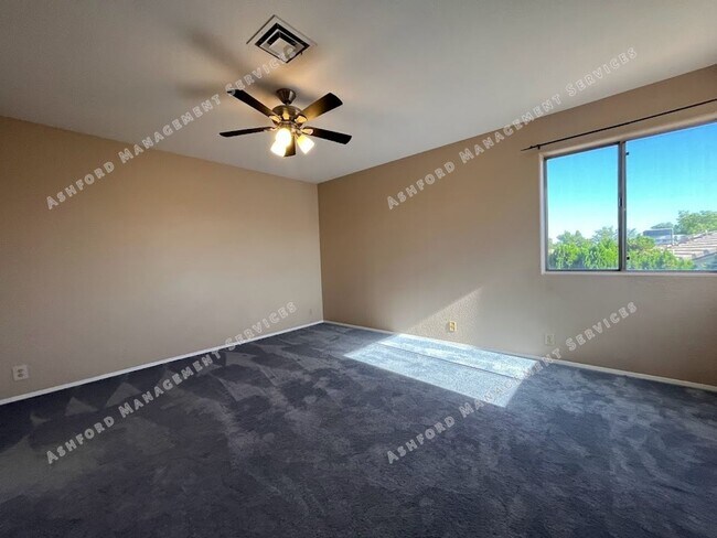 Building Photo - **COMING SOON** BEAUTIFUL 4 BEDROOM 3 BATH...