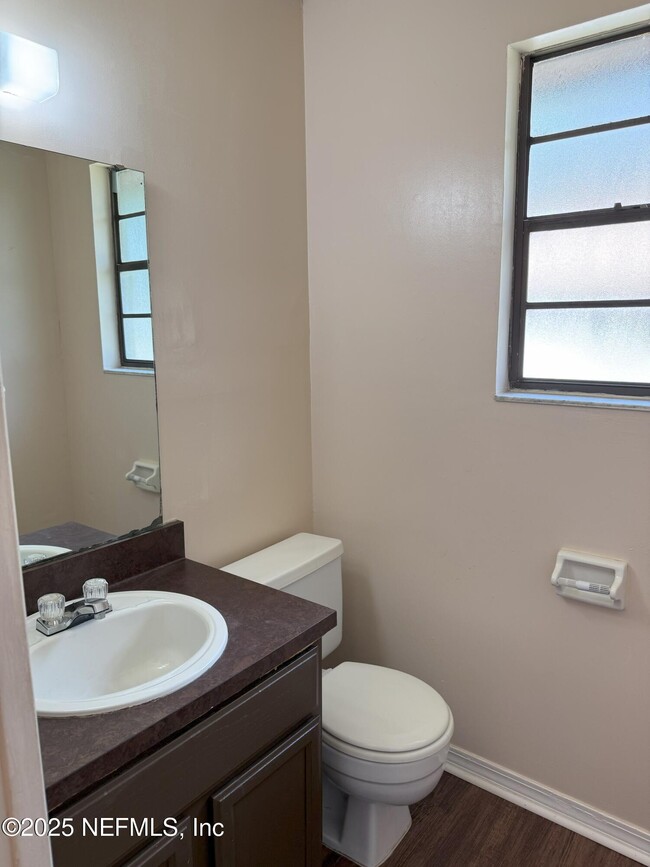 Building Photo - 456 Crabapple Ct