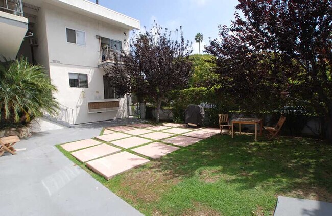 Building Photo - Washington Apartments