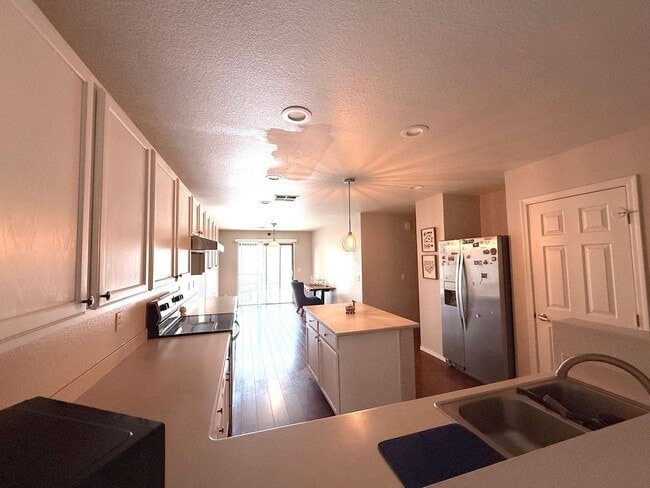 Building Photo - Ray Ranch 3 bedroom, Available now!!