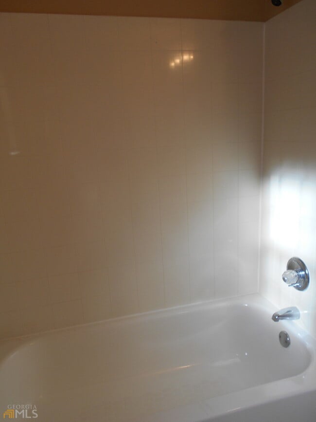 Building Photo - 818 Wuthering Way