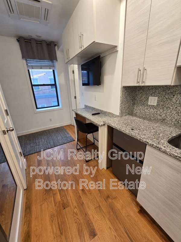 Building Photo - 16 Fifth Street